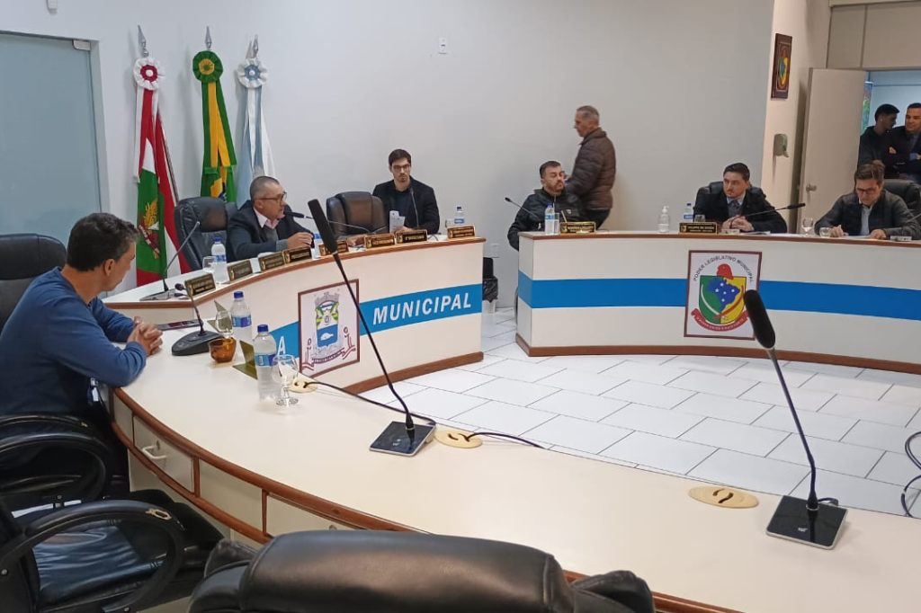 (Imagem RSC) - Presidente da Câmara de Vereadores de Garopaba é destituído