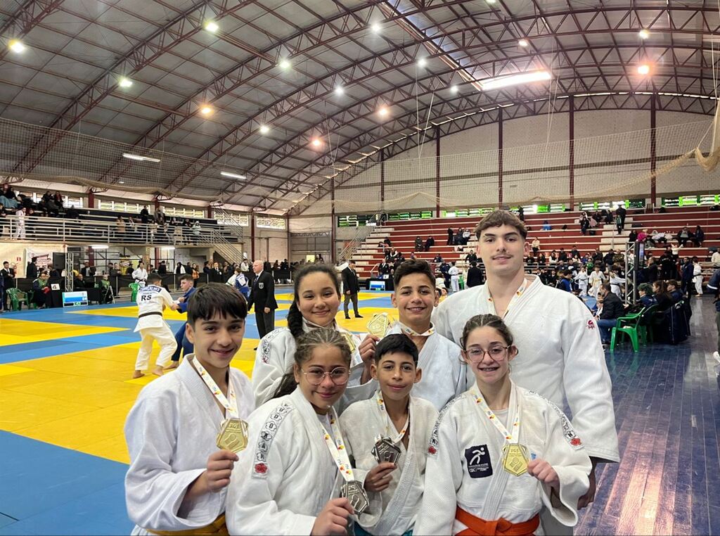 Judocas do Avenida Tênis Clube garantem vaga para o Campeonato Brasileiro