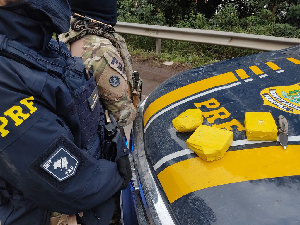 Passageiro é preso transportando cocaína dentro de ônibus em Santa Maria