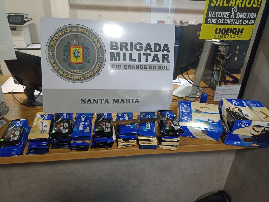 Jovem é preso após roubar mais de R$ 700 em barras de chocolate em Santa Maria