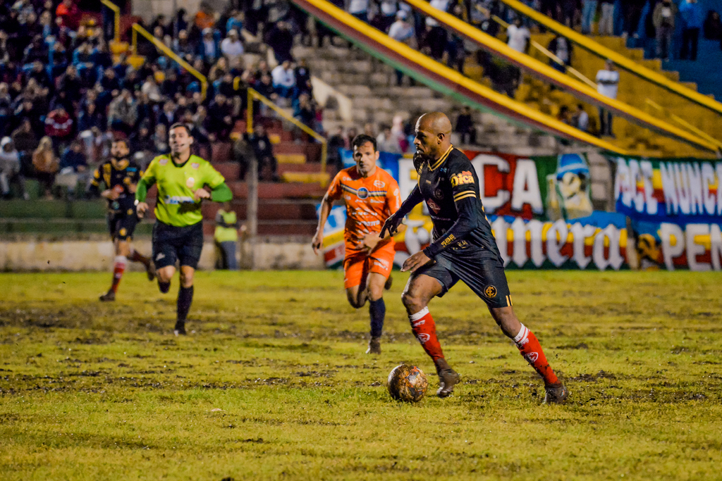 Em partida sem gols, Inter-SM empata com o Veranópolis no jogo de ida das quartas da Divisão de Acesso