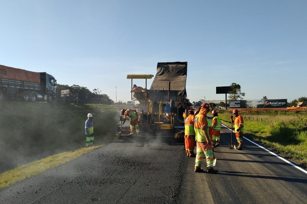 (Imagem divulgação/CCR ViaCosteira) - Interdição de faixa; CCR solicita atenção de motoristas devido a obras nas vias