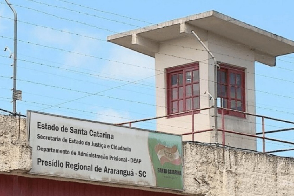 Justiça mantém decisão para transferência de presos do Presídio Regional de Araranguá