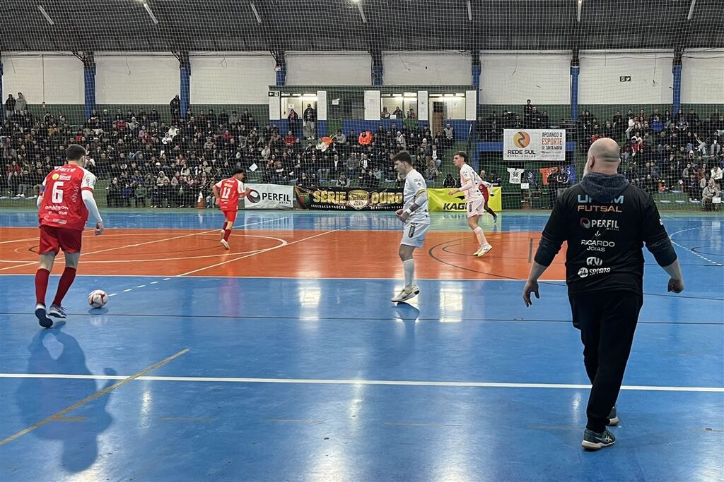 UFSM Futsal enfrenta a AE Jaguari pela Série Ouro