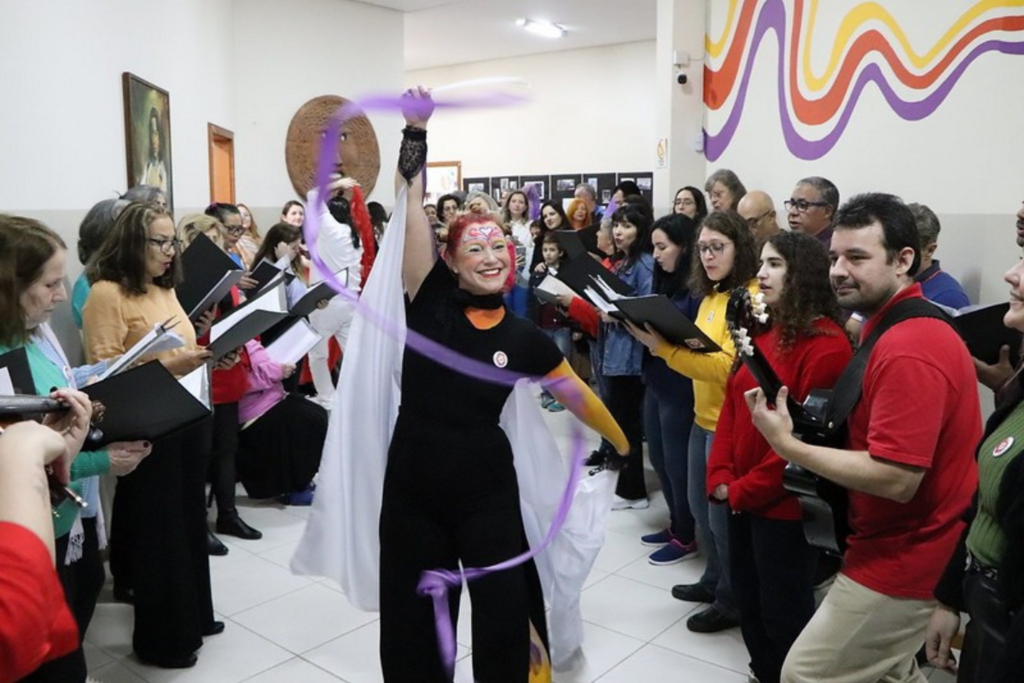 Escola Municipal de Artes Eduardo Trevisan celebra a entrega da nova sede