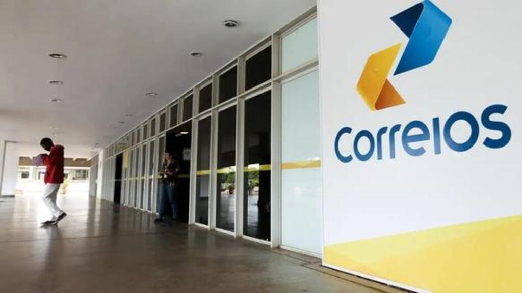 Correios divulgam edital de concurso público com salários de até R$ 6,8 mil