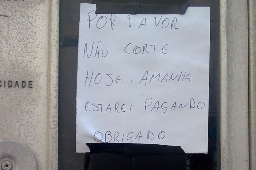 “Por favor não corte hoje”; morador apela para que energia não seja cortada de forma inédita