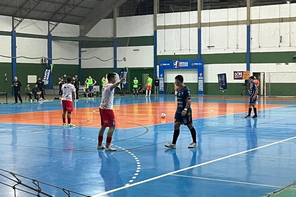 título imagem UFSM Futsal bate a AEJ de Jaguari e garante classificação para as oitavas da Série Ouro