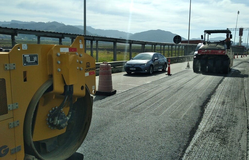 CCR VIACOSTEIRA INFORMA CRONOGRAMA SEMANAL DE OBRAS NA BR-101 SUL/SC