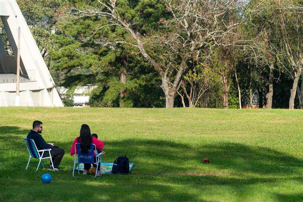 título imagem Terça-feira tem manhã gelada e tempo firme; próximos dias serão de calor expressivo