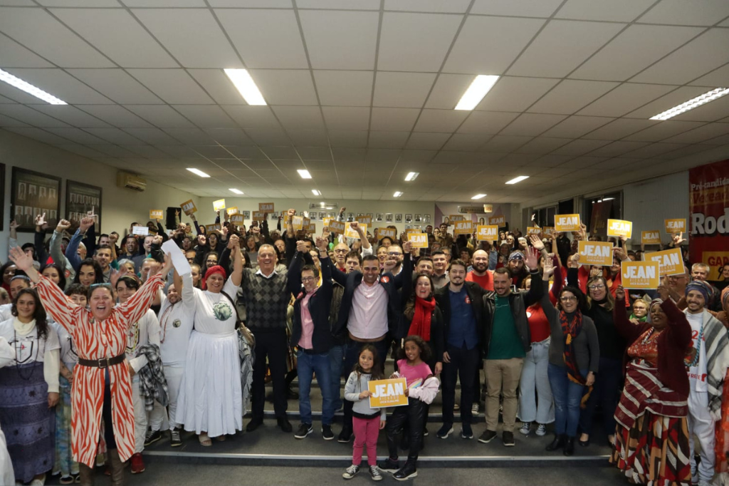 (Imagem reprodução) - Convenção Garopaba Popular e Democrática Oficializa Candidatura de Jean Ricardo a Prefeito e Djalme vice