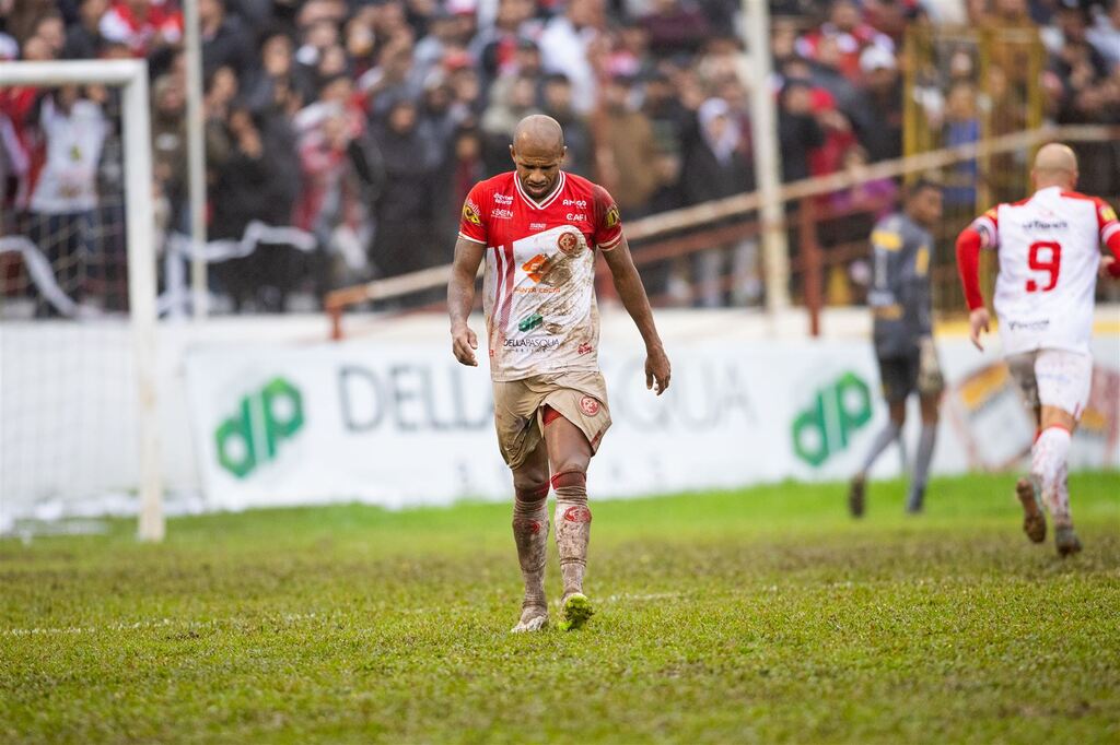 Foto: Patrício de Freitas (Especial) - Após não conseguir o acesso, equipe santa-mariense só voltará aos gramados em 2025