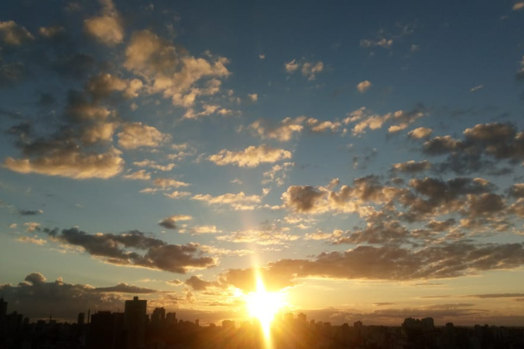  - Previsão do tempo aponta sol entre nuvens para o final de semana