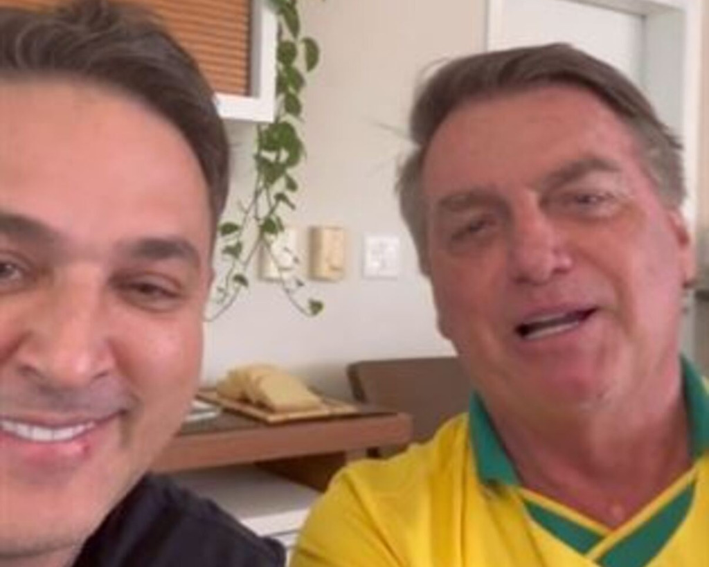 Pelas redes sociais, ex-presidente Jair Bolsonaro anuncia que virá a Santa Maria