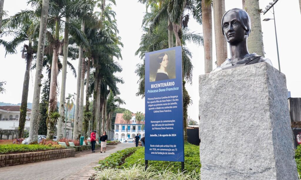 Joinville comemora 200 anos de Dona Francisca com exposição, instalação de busto original feito por Fritz Alt e exibição de documentário