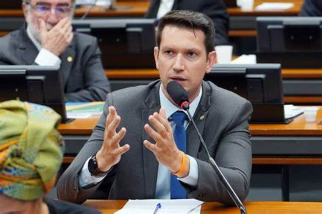 Foto: Deputados Gilson Marques / Divulgação - 