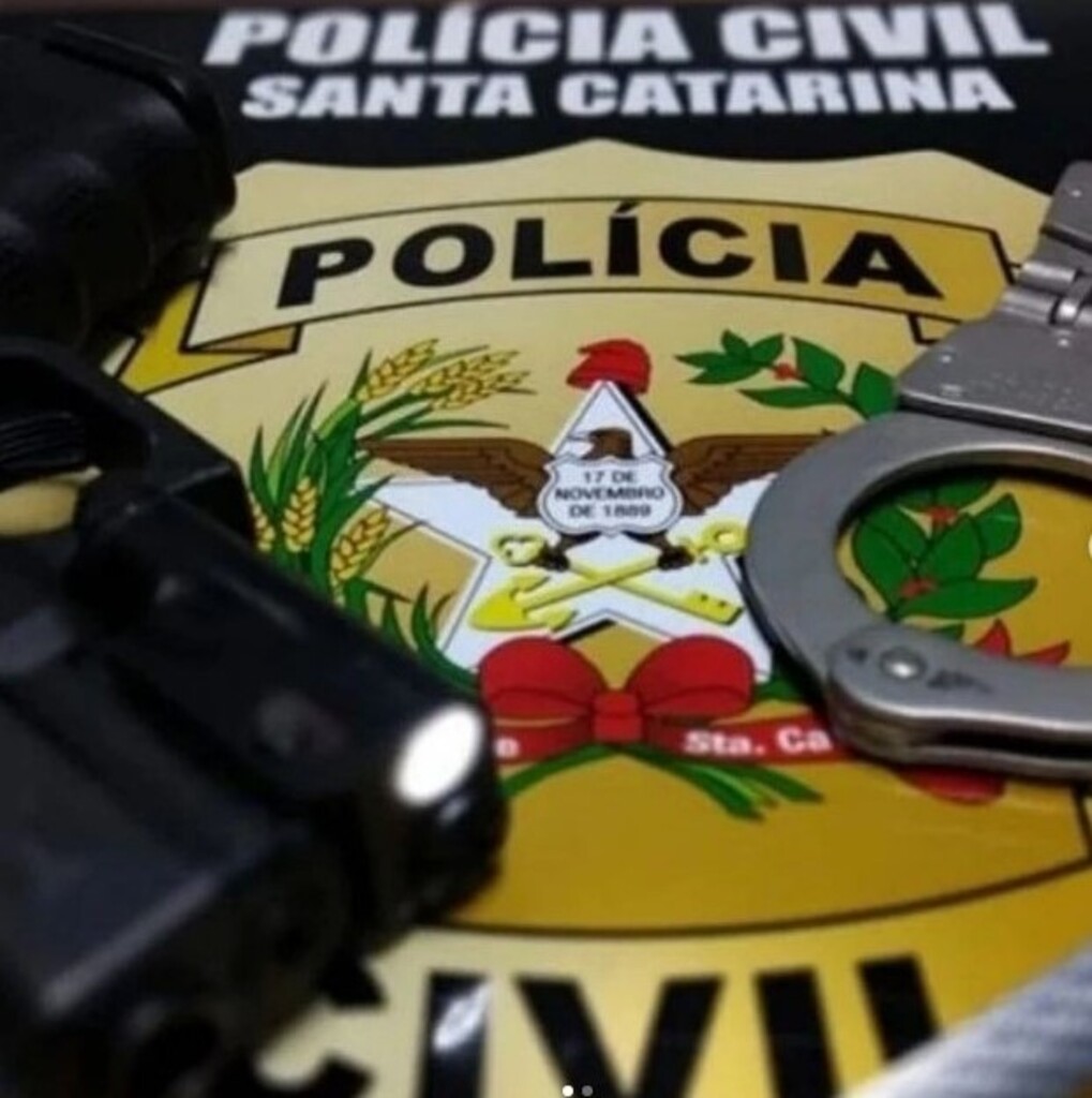 Polícia Civil cumpre mandado de busca e apreensão em investigação de ameaças de morte