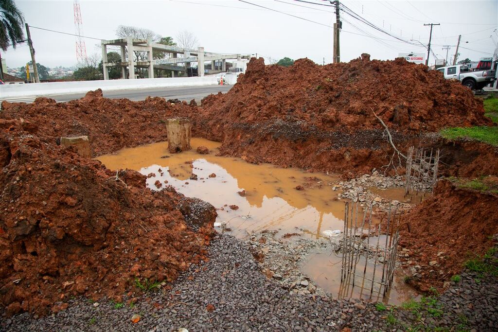 Após atropelamentos, conclusão de passarela e melhor sinalização estão entre as ações do Dnit na BR-287, em Santa Maria