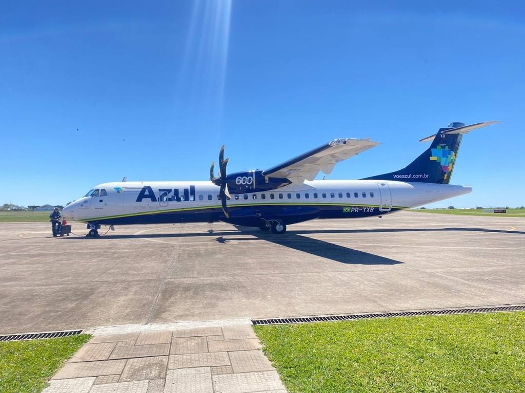 Andreo Ribas - O Aeroporto de Uruguaiana oferece três voos semanais para Curitiba e um voo semanal para Florianópolis