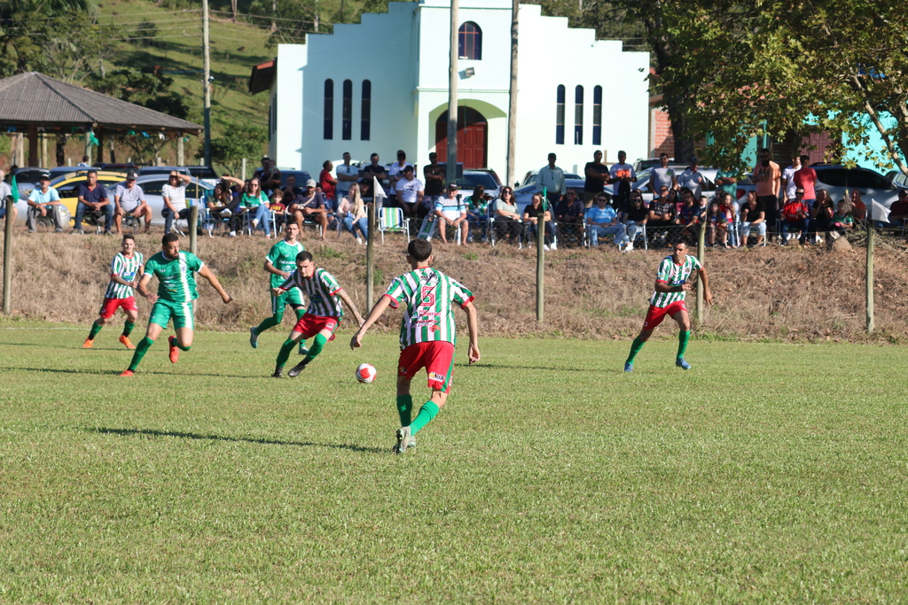 INICIAM AS FINAIS DO CAMPEONATO MUNICIPAL DE FUTEBOL DE MAMPITUBA