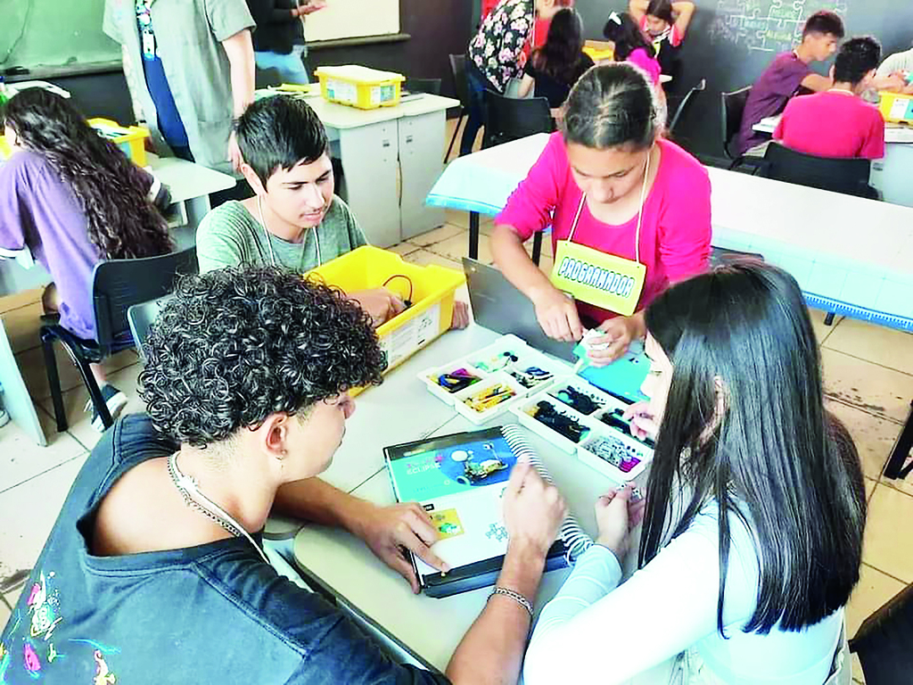 Robótica nas escolas municipais atende a mais de 1,6 mil alunos