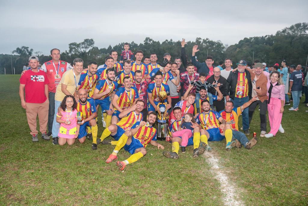 GLORINHA CONQUISTA O CAMPEONATO MUNICIPAL DE FUTEBOL NA CATEGORIA TITULAR EM SÃO JOÃO DO SUL