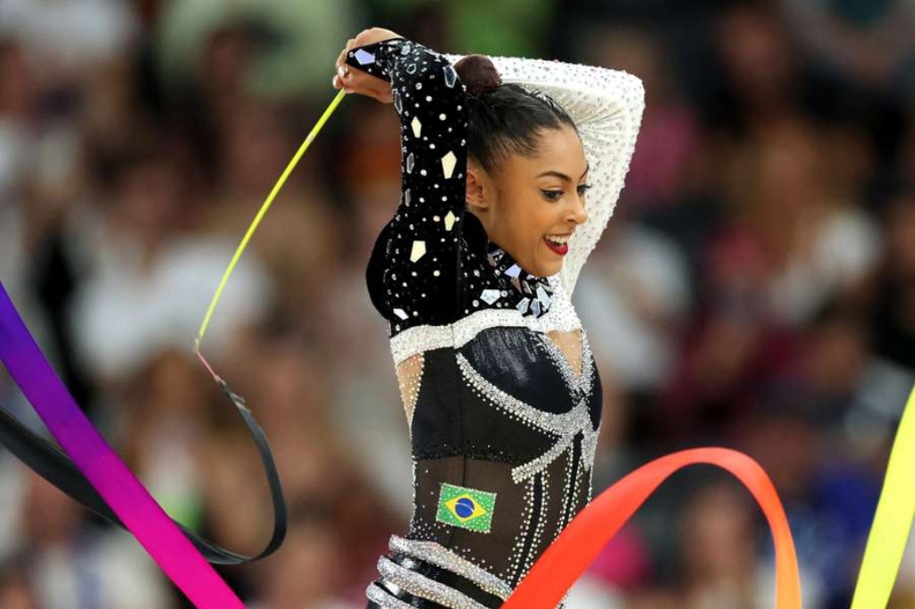 (Imagem Divulgação/COI/X) - Balanço de quinta-feira (8): Bárbara Domingos faz história e Brasil encerra vela sem pódio pela primeira vez desde 1992