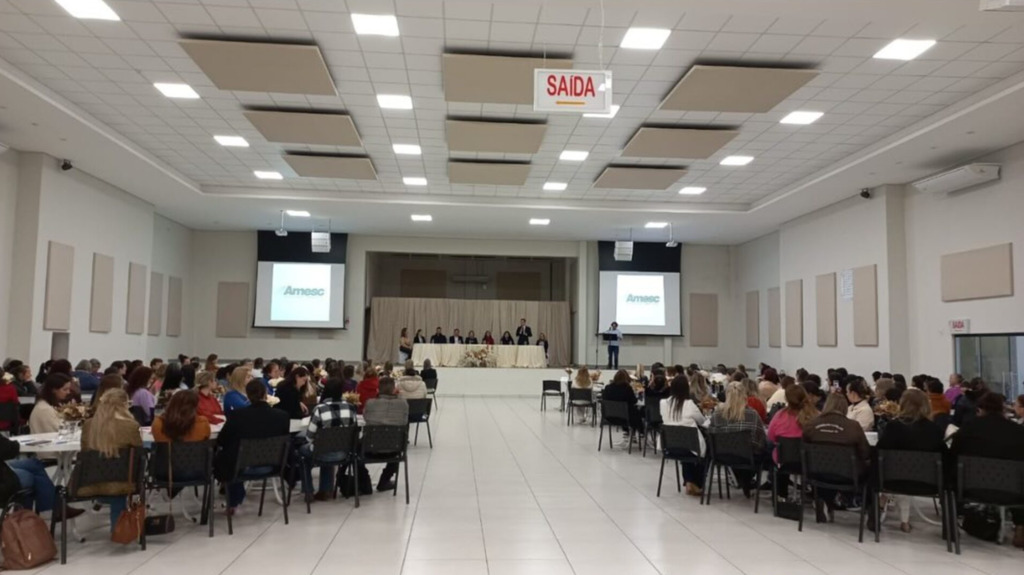 AMESC REALIZA ENCONTRO REGIONAL E ABORDA PREVENÇÃO À VIOLÊNCIA CONTRA A MULHER