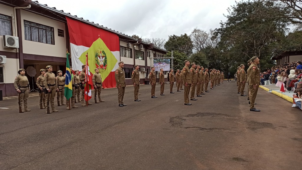 Policiais militares de São Miguel do Oeste se formam no Curso de Formação de Sargentos