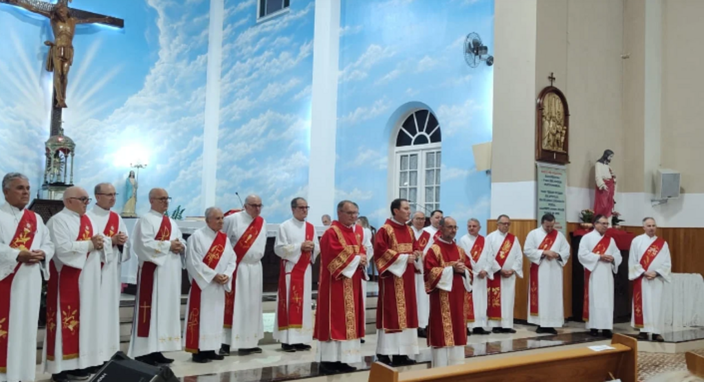 Paróquia São João Batista celebra Dia do Diácono e Dia dos Pais