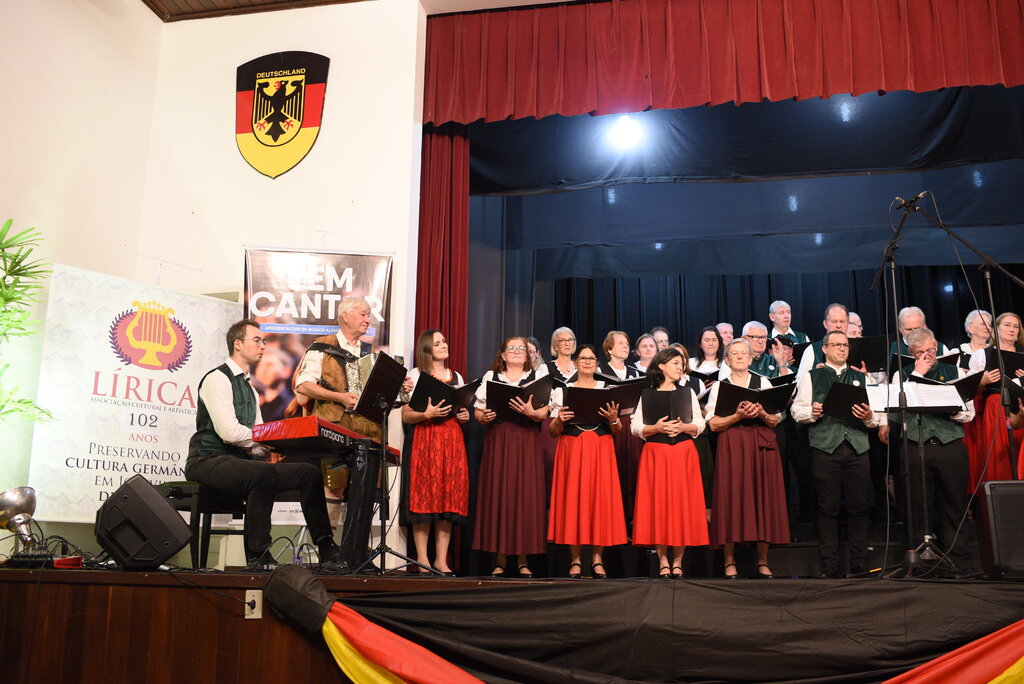 Domingo com canto coral e música alemã na Sociedade Lírica