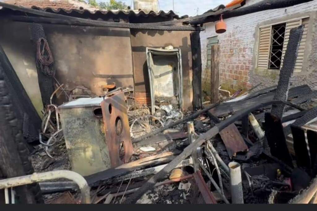 título imagem Morre homem que teve casa destruída por incêndio em São Sepé