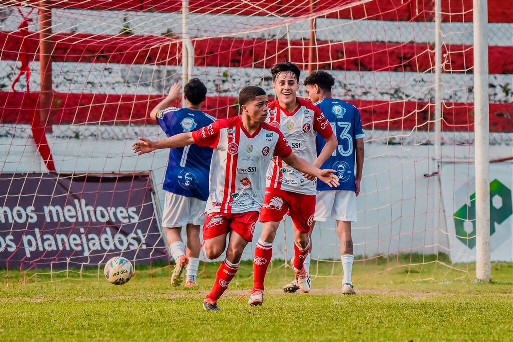 Inter-SM Sub-17 vence na estreia da Copa Regional de Base