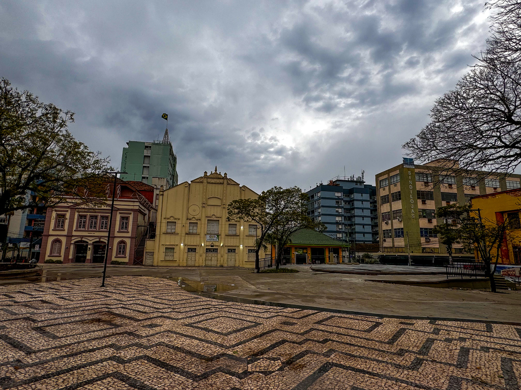 Em dia marcado pela nebulosidade, terça terá máxima de 19°C; temperatura pode chegar a 30°C na quarta