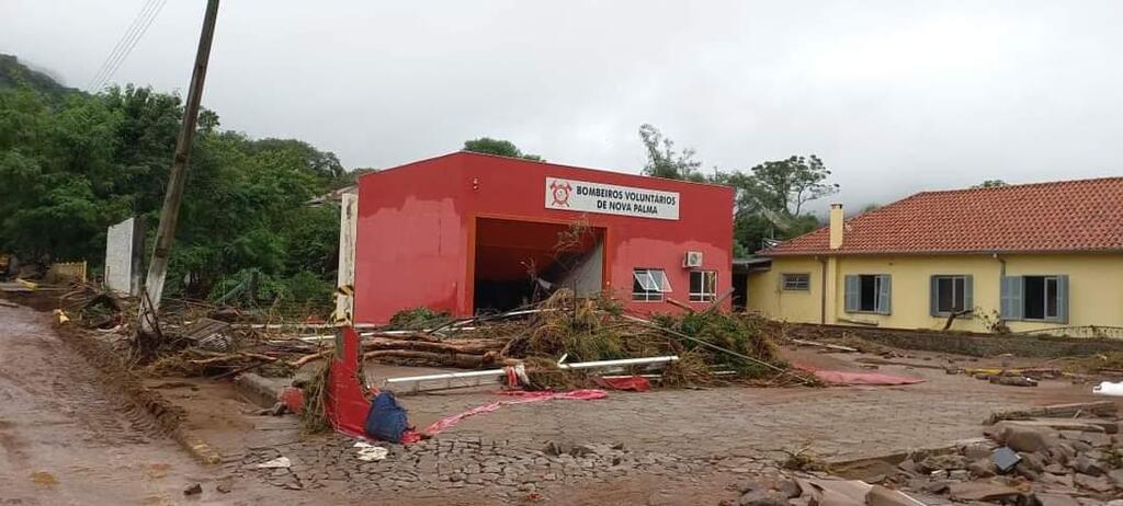 Bombeiros voluntários de Nova Palma fazem rifa para recuperar equipamentos pós-enchentes