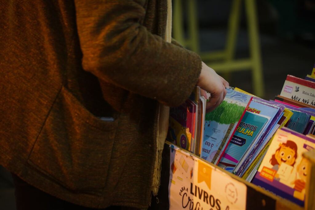 título imagem Com mais de 30 bancas, 51ª Feira do Livro de Santa Maria começa nesta sexta-feira