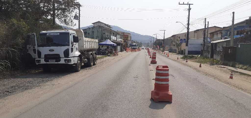 Obras da implantação do sistema de esgoto seguem avançando no bairro Itaguaçu, em São Francisco do Sul