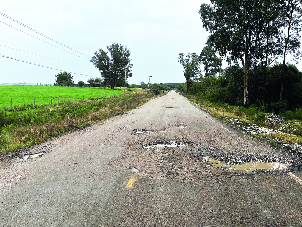 Estrada do Pampeano deve ter asfalto recuperado em Hulha Negra