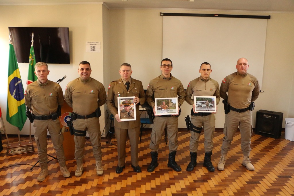 Policiais militares são agraciados em programa de valorização pessoal da PMSC