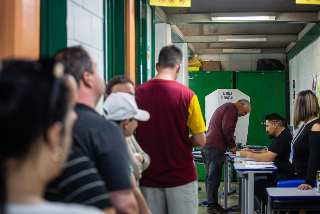 título imagem Mesários podem pedir mudança de seção eleitoral até sexta-feira