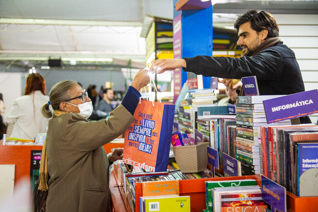 📚 Feira do Livro: confira a programação desta terça-feira