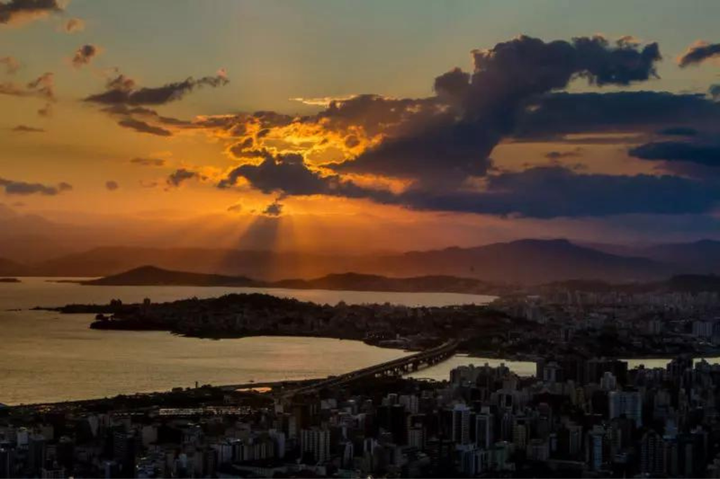 Imagem Flavio Tin/Arquivo/ND - Previsão do Tempo: Santa Catarina em transição para o verão