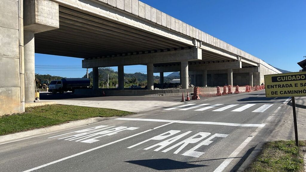 Viaduto do Guamiranga é totalmente liberado para tráfego em Jaraguá do Sul