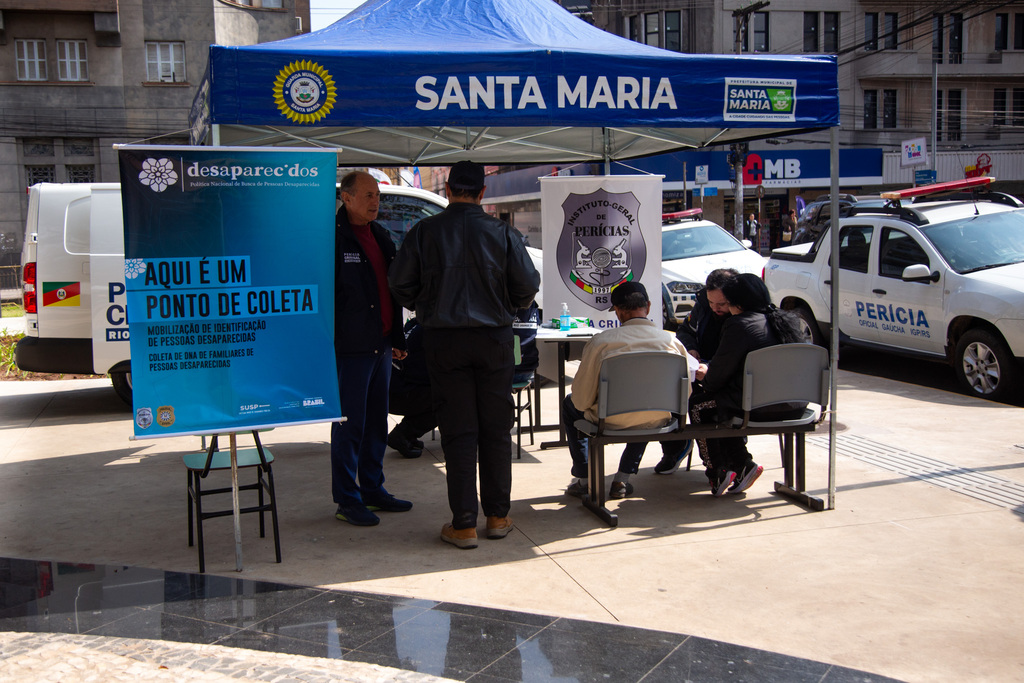 Praça Saldanha Marinho é palco de mutirão para coleta de DNA de familiares de desaparecidos