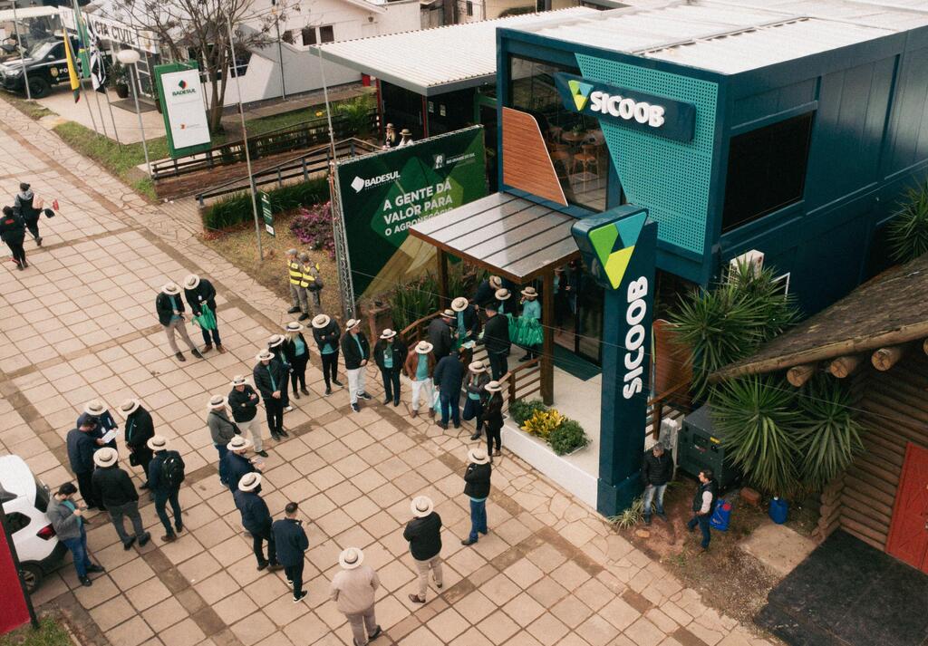 Sicoob inaugura casa na Expointer para estreitar laços com o agronegócio gaúcho