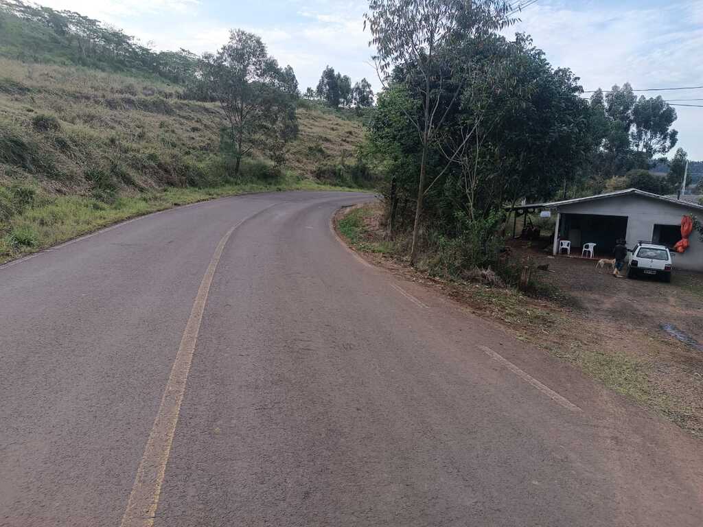 Câmara aprova pedido de guard rails em estrada do interior