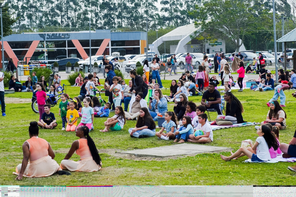 Imagem divulgação Parque Diamante - Festa Popular do Folclore Brasileiro agita o parque em Capivari de Baixo neste domingo (1°)