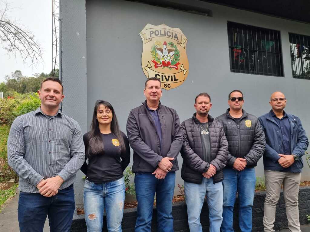 Delegado-geral adjunto da Polícia Civil visita Delegacia de Polícia da Comarca de Modelo