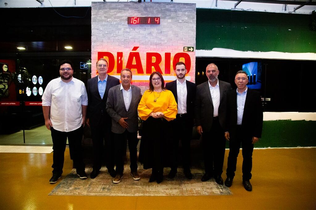 título imagem Eleições 2024: caminhadas, Feira do Livro e Parada Livre marcam a agenda do fim de semana dos candidatos ao Executivo de Santa Maria