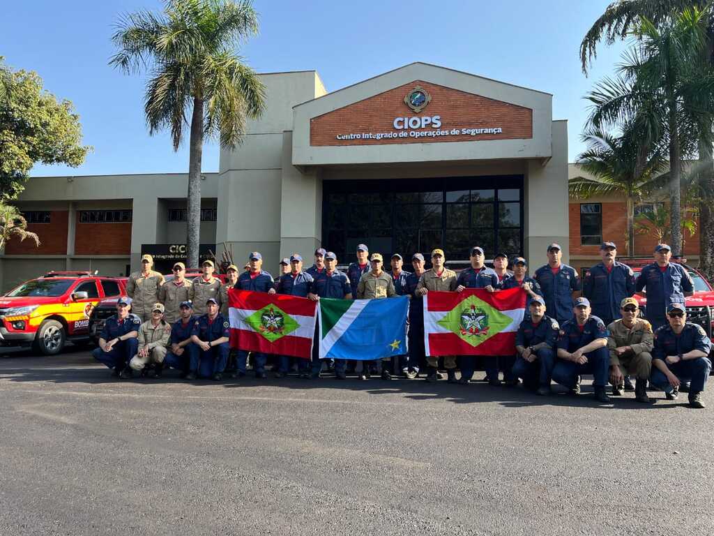 Bombeiros militares de SC iniciam trabalho no Mato Grosso do Sul